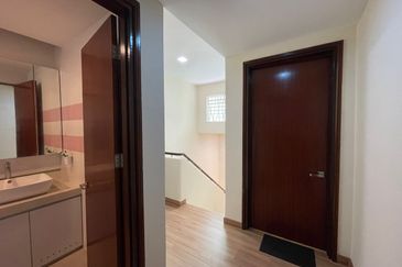 Bukit Mandarina For Sale 