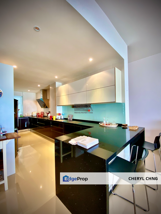 Bayu Ferringhi Condominium in Batu Ferringhi., Penang, Batu Ferringhi