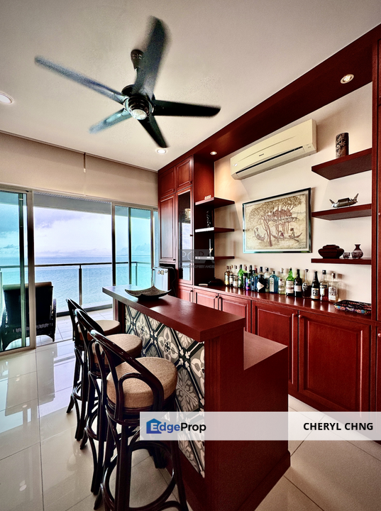 10 Island Resort Condominium in Batu Ferringhi, Penang, Batu Ferringhi