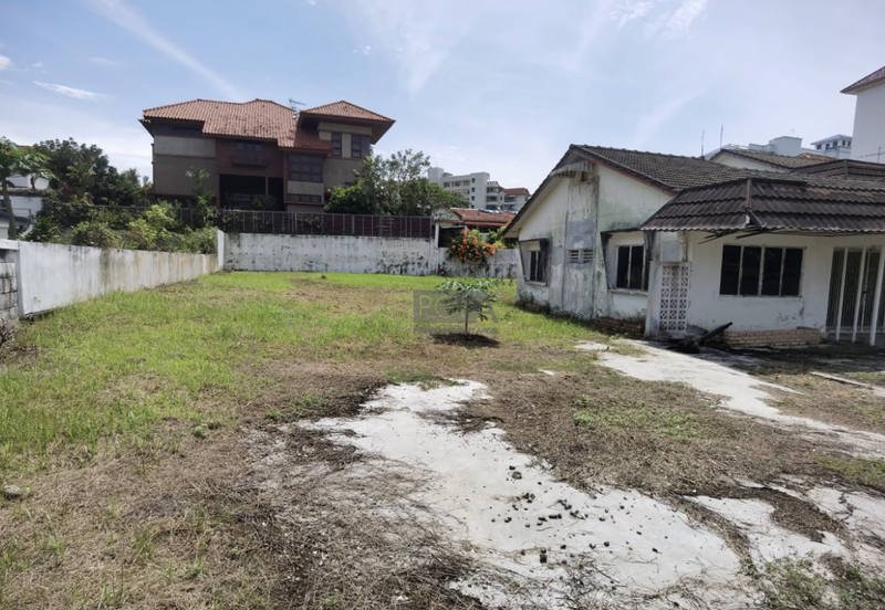 *Prime Bungalow Land with Redevelopment Potential in Tanjong Bungah.