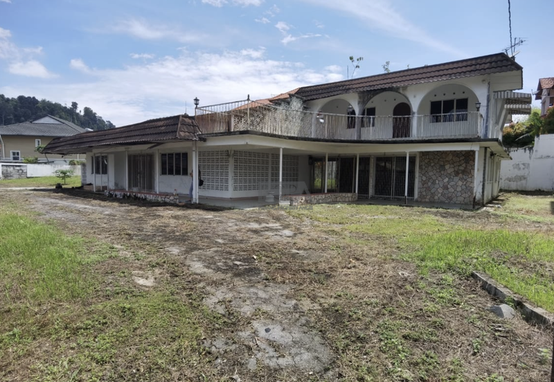 *Prime Bungalow Land with Redevelopment Potential in Tanjong Bungah.