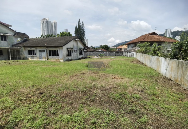 *Prime Bungalow Land with Redevelopment Potential in Tanjong Bungah.