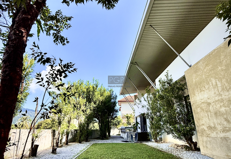 Elegant Move-In-Ready Bungalow on High Ground – Tanjung Bungah Hillside