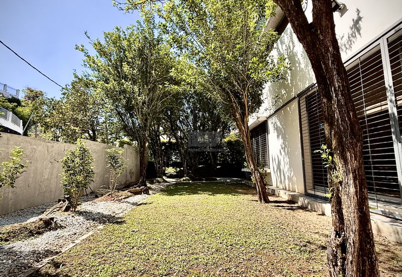 Elegant Move-In-Ready Bungalow on High Ground – Tanjung Bungah Hillside