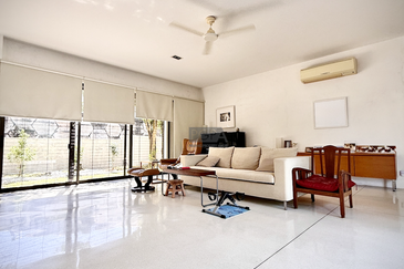 Elegant Move-In-Ready Bungalow on High Ground – Tanjung Bungah Hillside