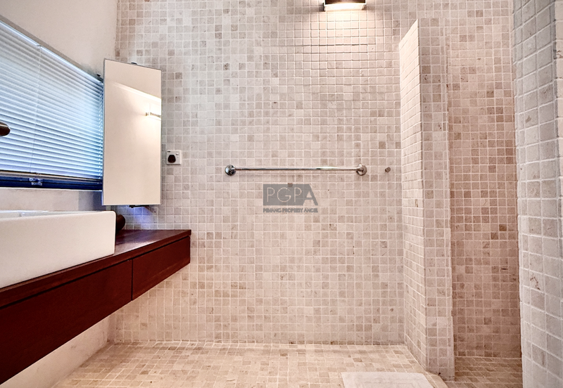 Elegant Move-In-Ready Bungalow on High Ground – Tanjung Bungah Hillside