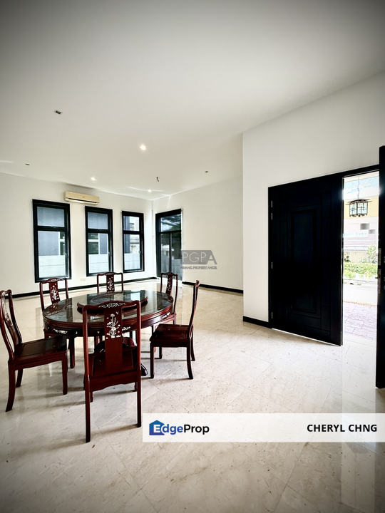 Sea-View Bungalow in Ferringhi Heights Gated Community, Penang, Batu Ferringhi