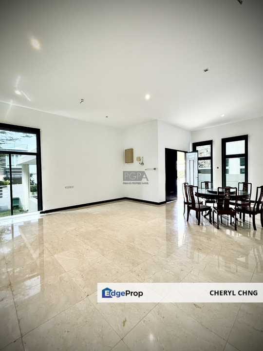 Sea-View Bungalow in Ferringhi Heights Gated Community, Penang, Batu Ferringhi