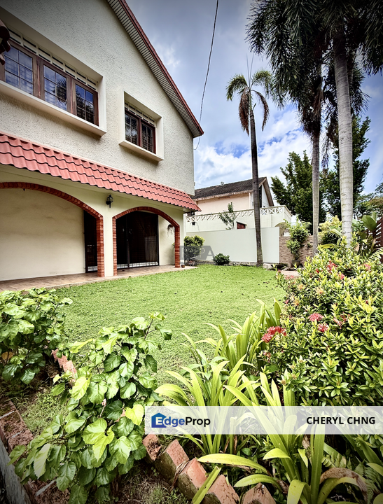 A Park-View Double-Storey Bungalow in Minden Heights., Penang, Gelugor