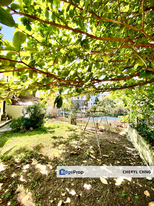 Semi-Detached Property on Lorong Batu Bukit 2 in Tanjong Tokong, Penang, Tanjung Tokong