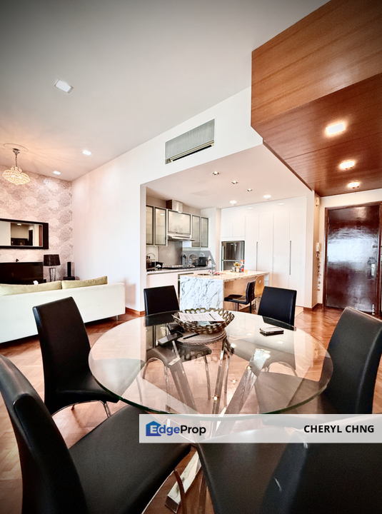Luxurious Top-Floor Corner Residence at The Suites @ Waterside – Straits Quay Marina, Penang, Tanjung Tokong