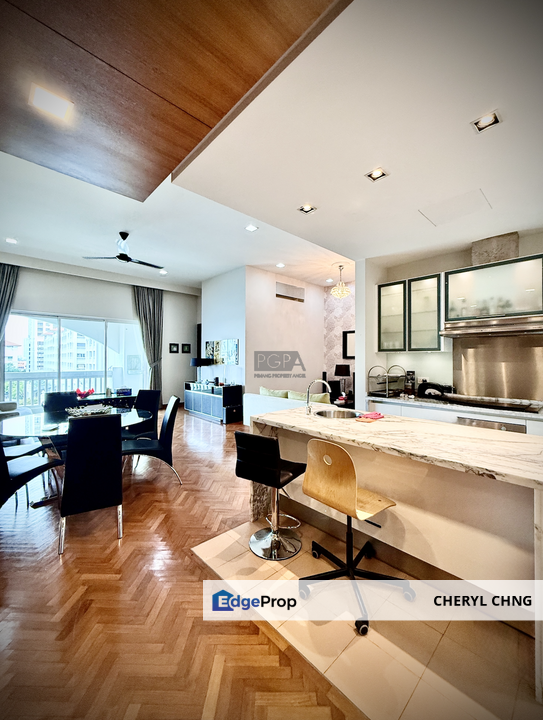 Luxurious Top-Floor Corner Residence at The Suites @ Waterside – Straits Quay Marina, Penang, Tanjung Tokong