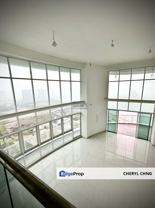 Exclusive Top-Floor Triplex Penthouse in East Tower, Gurney Paragon Residences, Penang, Persiaran Gurney