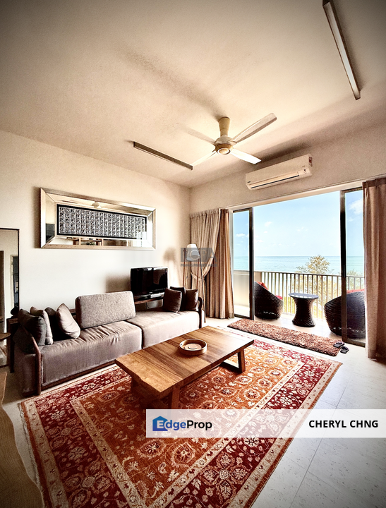 Exquisite Seaview Duplex at By The Sea Condominium in Batu Ferringhi, Penang, Batu Ferringhi