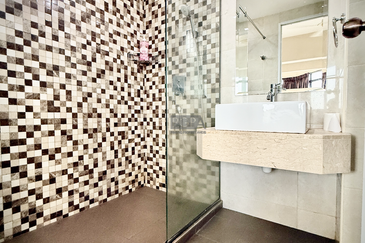 Sri Sayang Resort Service Apartments