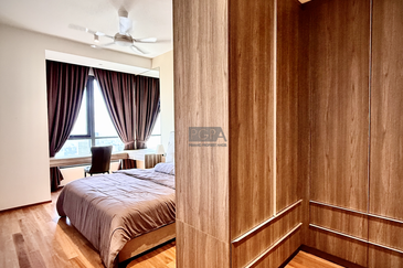 Luxury Seaview Residence at Marriott Residences, Gurney Drive