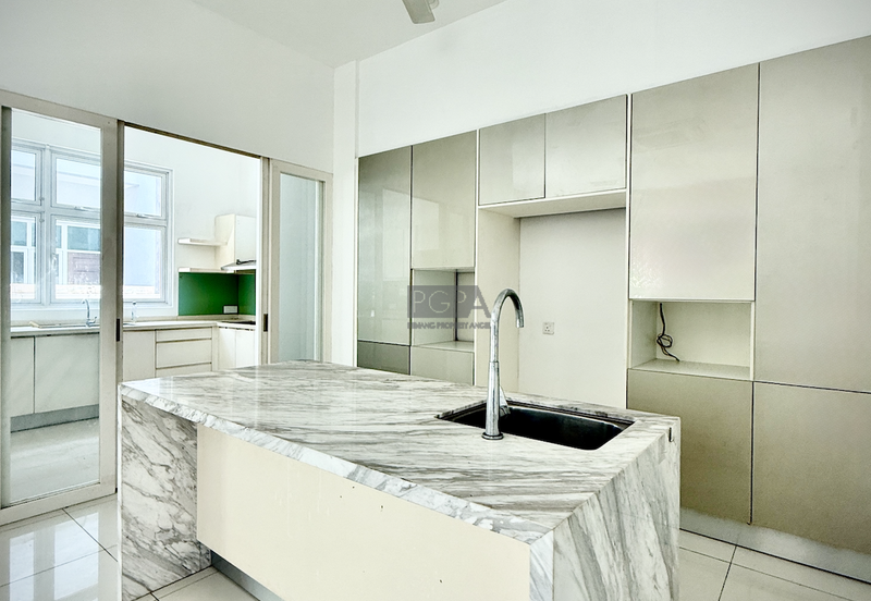 Charming Double-Storey Bungalow in Jesselton Heights.