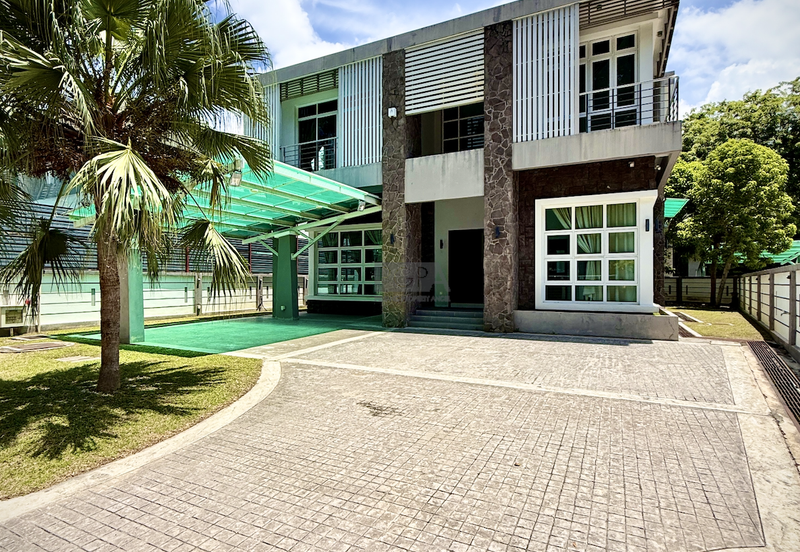 Charming Double-Storey Bungalow in Jesselton Heights.