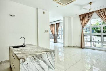 Charming Double-Storey Bungalow in Jesselton Heights.