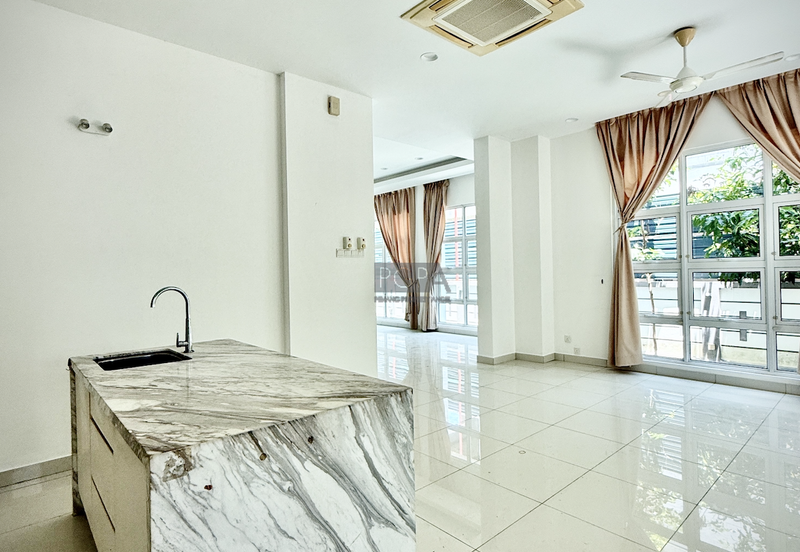 Charming Double-Storey Bungalow in Jesselton Heights.