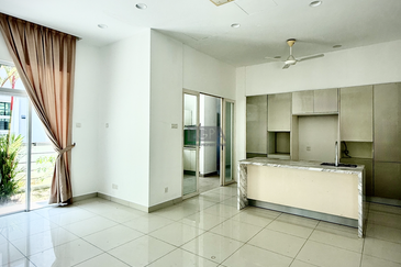 Charming Double-Storey Bungalow in Jesselton Heights.