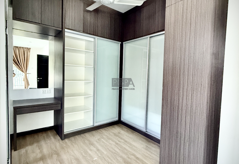 Charming Double-Storey Bungalow in Jesselton Heights.