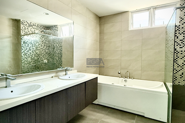 Charming Double-Storey Bungalow in Jesselton Heights.