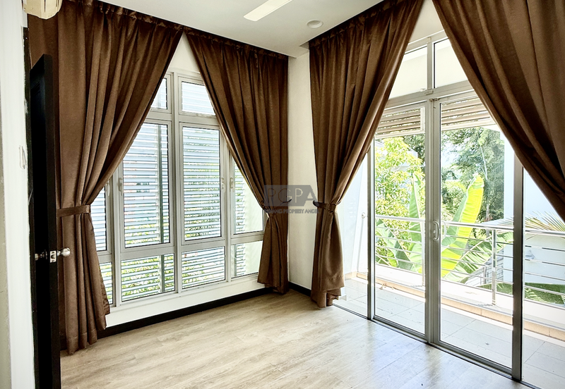 Charming Double-Storey Bungalow in Jesselton Heights.