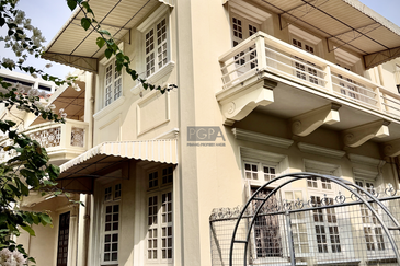 Colonial Mansion on Expansive Grounds, Peel Avenue, Pulau Tikus
