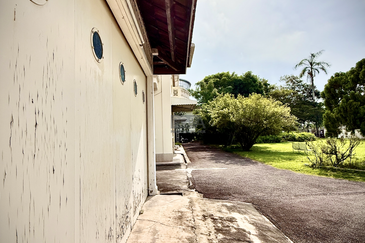 Colonial Mansion on Expansive Grounds, Peel Avenue, Pulau Tikus.