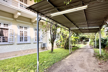 Colonial Mansion on Expansive Grounds, Peel Avenue, Pulau Tikus.