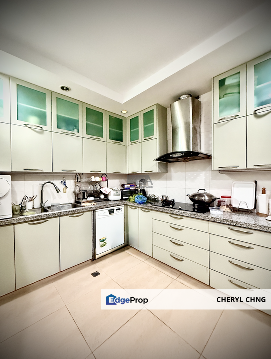 Tanjung Park Condominium (Larger Unit) in Tanjung Tokong., Penang, Tanjung Tokong