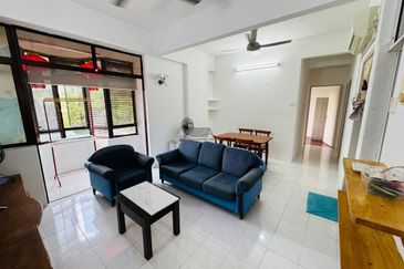 Ferringhi Delima Condominium