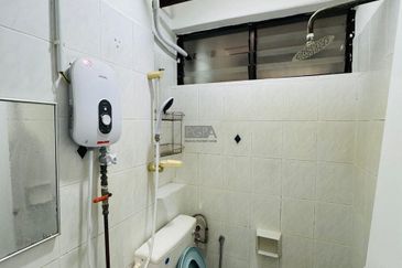 Ferringhi Delima Condominium