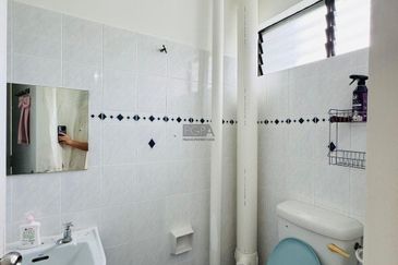 Ferringhi Delima Condominium