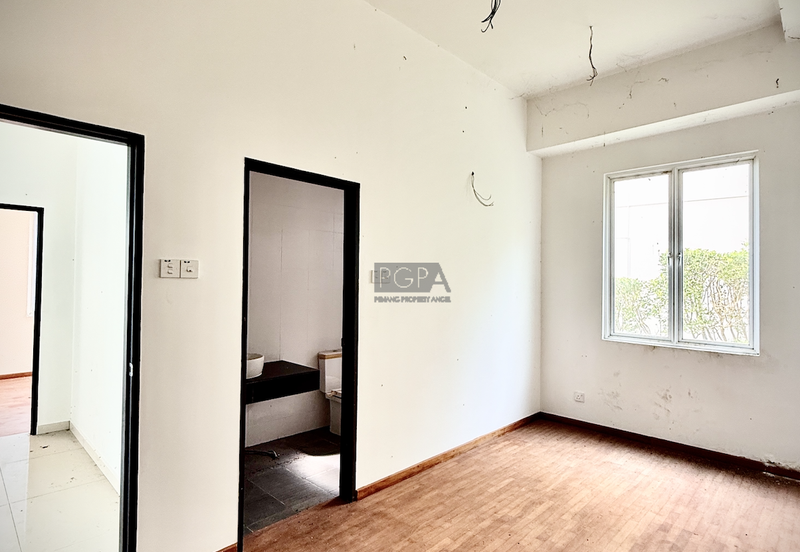 Seaview Bungalow in the Hilltop Villas, Batu Ferringhi.