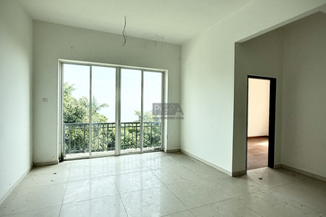 Seaview Bungalow in the Hilltop Villas, Batu Ferringhi.