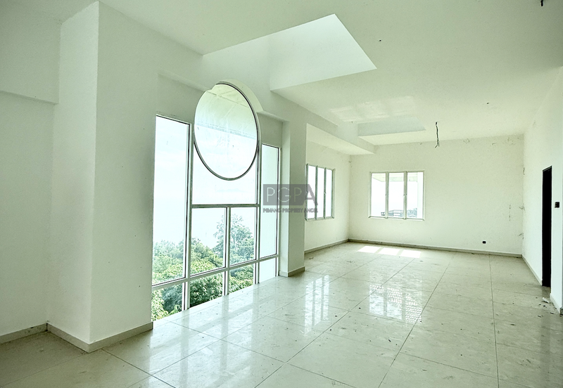 Seaview Bungalow in the Hilltop Villas, Batu Ferringhi.
