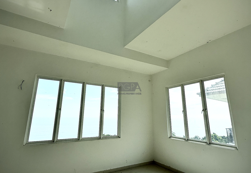 Seaview Bungalow in the Hilltop Villas, Batu Ferringhi.