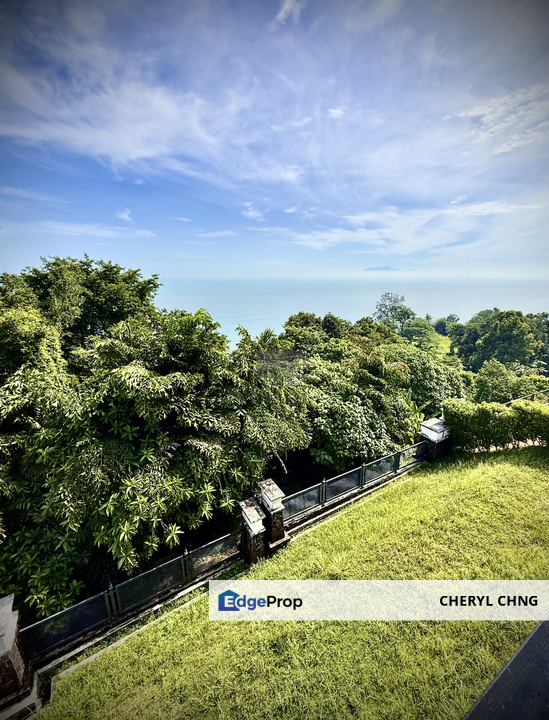 Seaview Bungalow in the Hilltop Villas, Batu Ferringhi., Penang, Batu Ferringhi