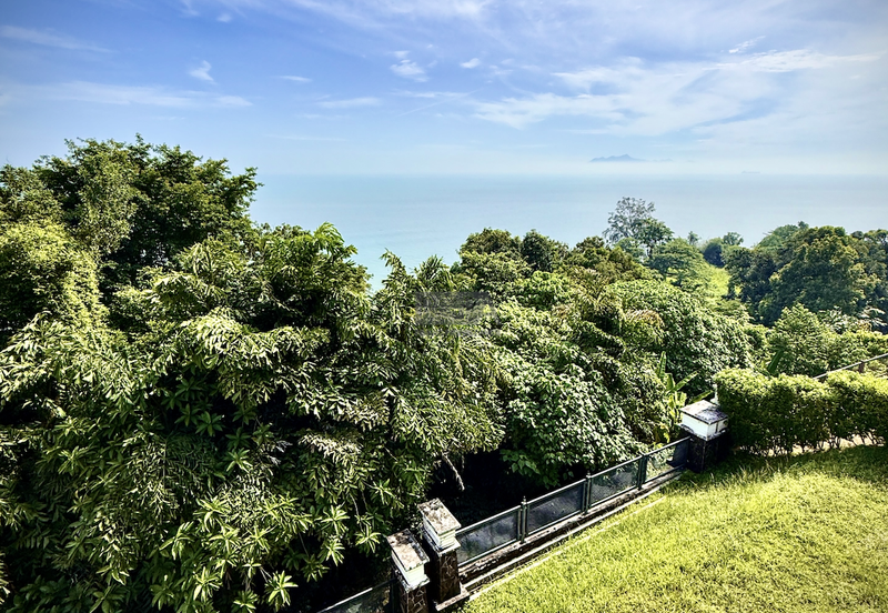 Seaview Bungalow in the Hilltop Villas, Batu Ferringhi.