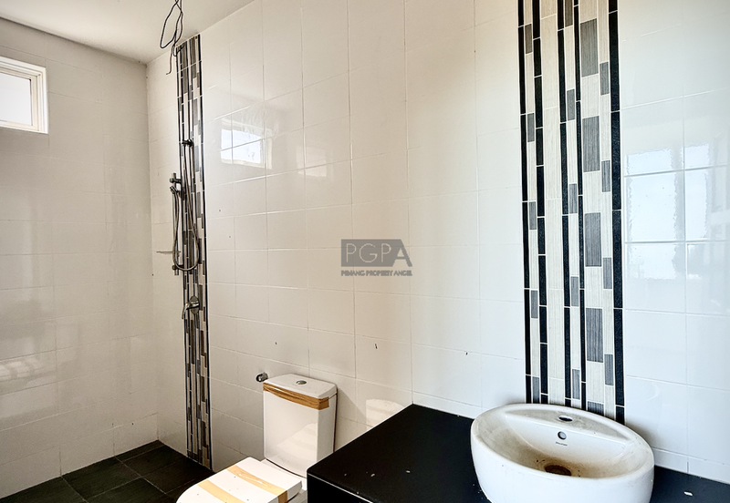 Seaview Bungalow in the Hilltop Villas, Batu Ferringhi.