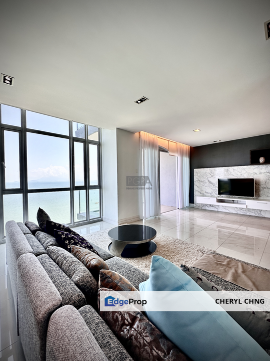 10 Island Resort Condominium in Batu Ferringhi., Penang, Batu Ferringhi