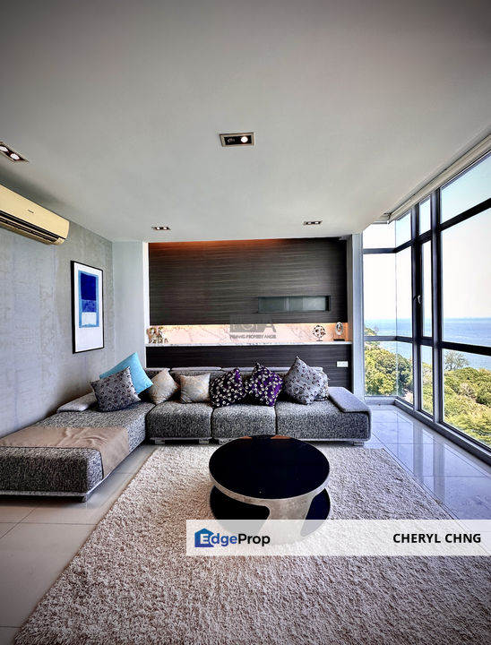 10 Island Resort Condominium in Batu Ferringhi., Penang, Batu Ferringhi