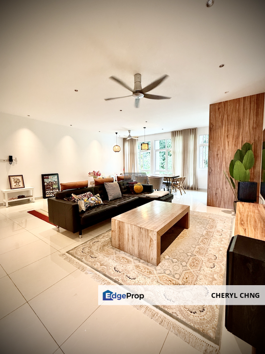 An Elegant Remodeled Home at Ferringhi Residence Condominium, Batu Ferringhi., Penang, Batu Ferringhi