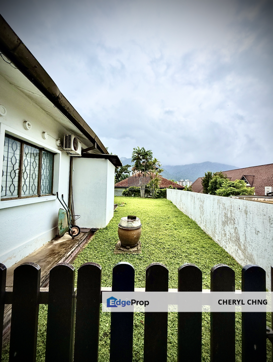 Single-Storey Bungalow in Tanjung Bungah Hillside, Penang, Tanjung Bungah