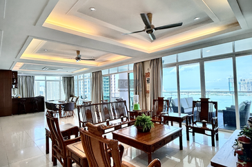 H Residence (One Ritz Residence)