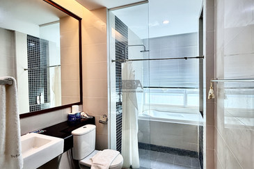 H Residence (One Ritz Residence)