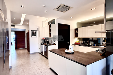 One Tanjong (Block A) Condominium in Tanjung Bungah