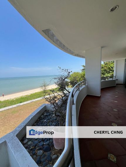 Beach front Apartment for Sale at Mahligai Baiduri, Batu Ferringhi., Penang, Batu Ferringhi